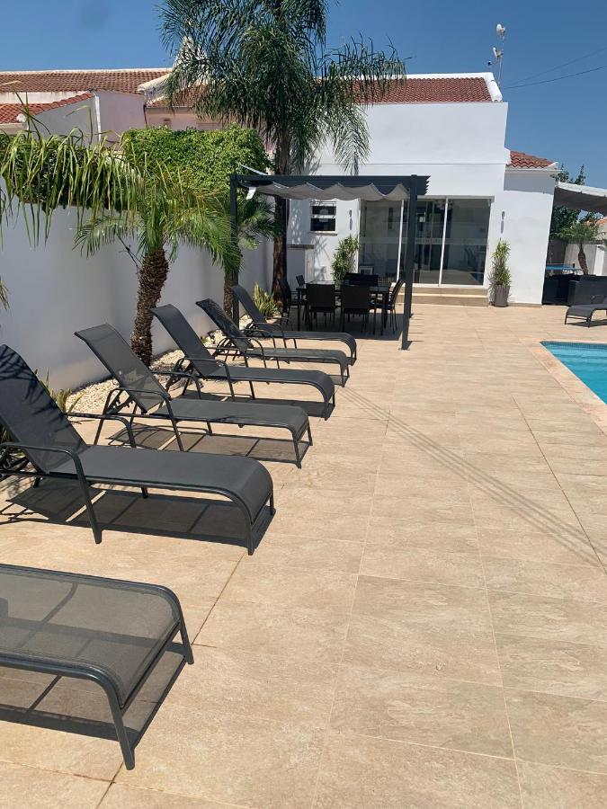 Campoamor Villa & Private Pool, Garden & Roof Terraces Distant Sea Views オリウエラ エクステリア 写真
