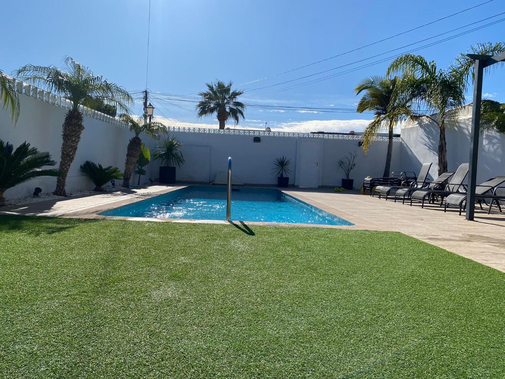 Campoamor Villa & Private Pool, Garden & Roof Terraces Distant Sea Views オリウエラ エクステリア 写真